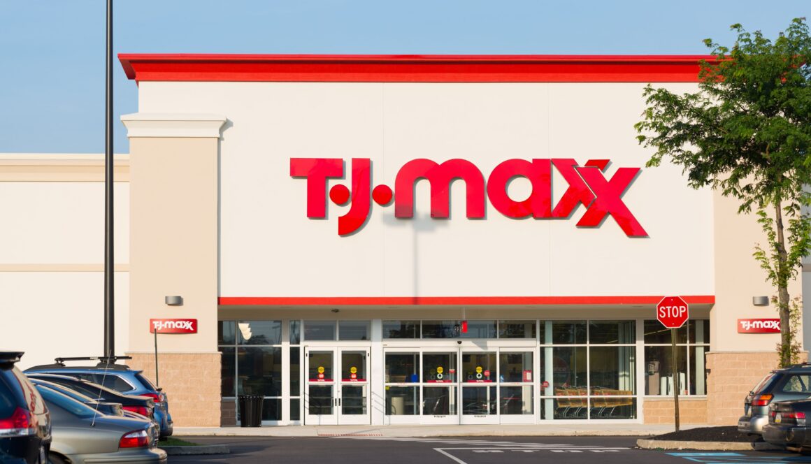 TJ Maxx, Marshalls Suffer Slowdowns as US Spending Tapers